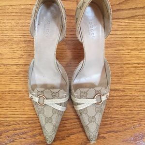 Gucci logo pumps, size 7.5